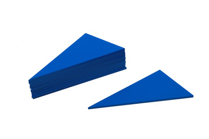 Triángulos azules en caja