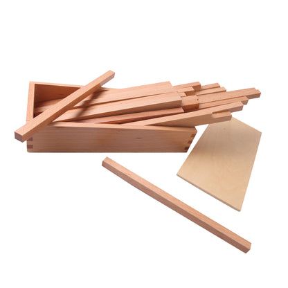 Caja con prismas de madera