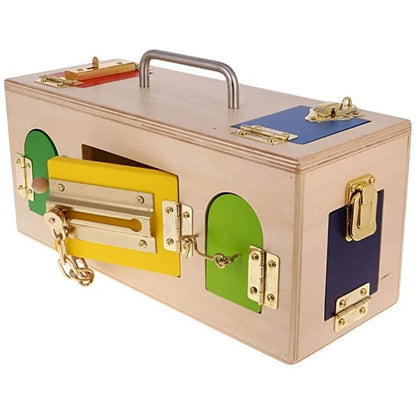 Caja con cerrojos